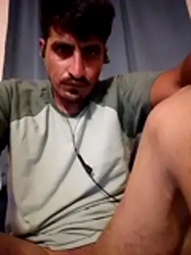 Snapshot of Arce92 chatting on June 2026 10:25:01 AM Arce92 online show from June 2026 10:25:01 AM