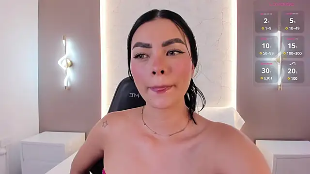 emily tolson online show from December 2025 07:53:02 PM