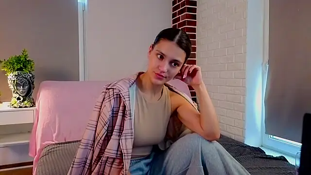 TrudyPastel online show from September 2025 07:21:02 AM