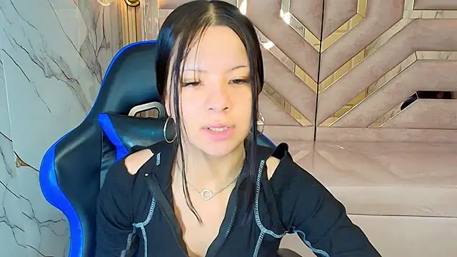 Nanncy r  online show from September 2025 12:50:02 PM