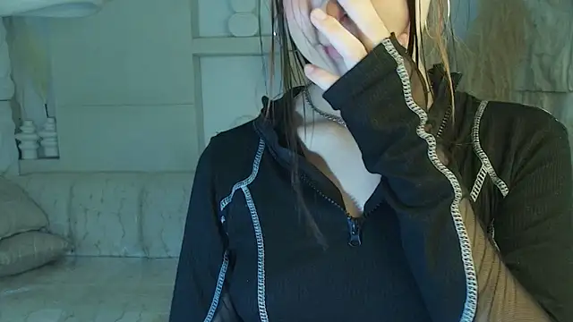Nanncy r  online show from September 2025 12:56:02 AM