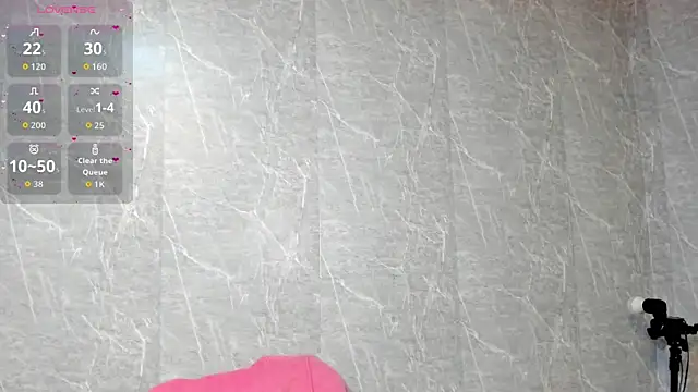 Sophi Thaylorr online show from October 2025 01:37:01 PM