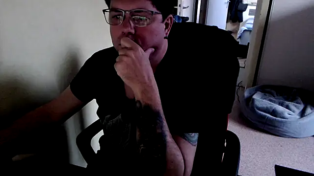 blueandwhite1 online show from March 2025 05:18:01 PM