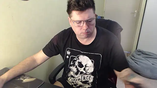 blueandwhite1 online show from March 2025 08:19:02 AM