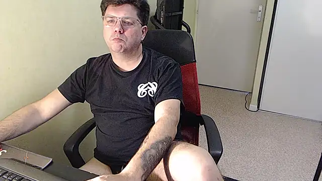 blueandwhite1 online show from January 2026 10:19:02 PM