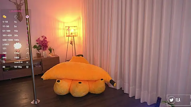 Snapshot of Just__dani chatting on February 2026 09:44:01 PM Just dani online show from February 2026 09:44:01 PM