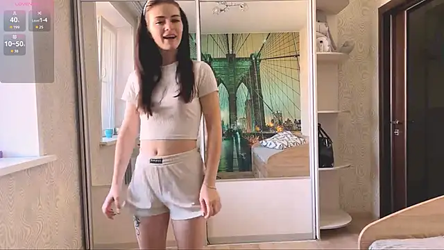 TianaWidell online show from October 2025 05:19:01 AM