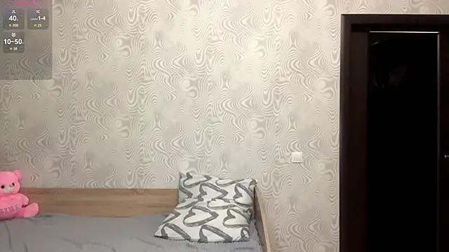 TianaWidell online show from December 2025 02:15:01 PM