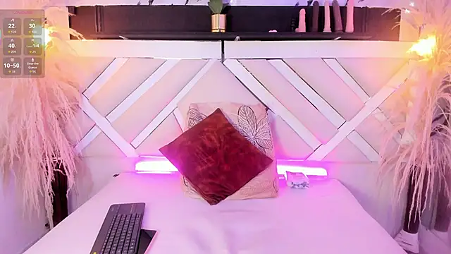 Zoe-Johnson  online show from April 2026 09:40:02 PM