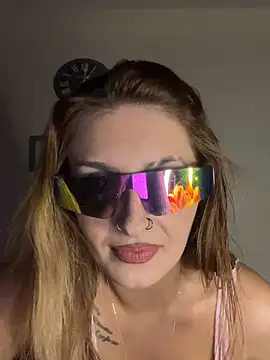 Snapshot of Sexy_Bulgarian_woman chatting on September 2025 09:58:01 PM Sexy Bulgarian woman online show from September 2025 09:58:01 PM