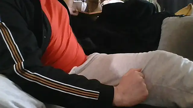 Titilouonlyf69 online show from April 2026 09:54:01 AM