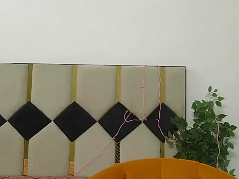 Its-ishikaa online show from October 2025 04:20:02 AM