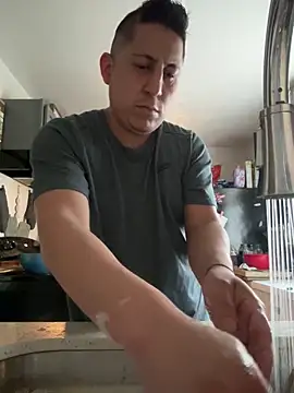 Snapshot of B3toBaby chatting on March 2026 05:30:01 PM B3toBaby online show from March 2026 05:30:01 PM