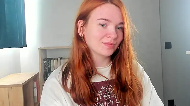 Snapshot of EvaJackson111 chatting on June 2026 06:25:02 AM EvaJackson111 online show from June 2026 06:25:02 AM