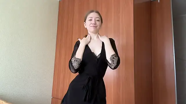 Snapshot of LauraWhiskycole chatting on September 2025 04:11:02 AM LauraWhiskycole online show from September 2025 04:11:02 AM