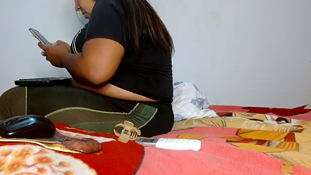 69smallstar online show from November 2025 06:02:01 PM