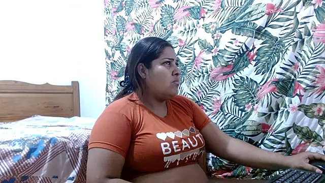 Snapshot of 69smallstar chatting on May 2026 12:00:02 PM 69smallstar online show from May 2026 12:00:02 PM