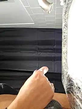 johntomm1422 online show from January 2026 09:09:02 PM