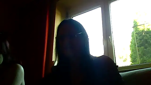 Snapshot of Cleohot1977 chatting on April 2026 01:59:01 PM Cleohot1977 online show from April 2026 01:59:01 PM