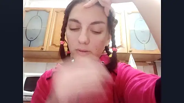 Snapshot of SinlessTaking chatting on October 2025 04:18:01 PM SinlessTaking online show from October 2025 04:18:01 PM