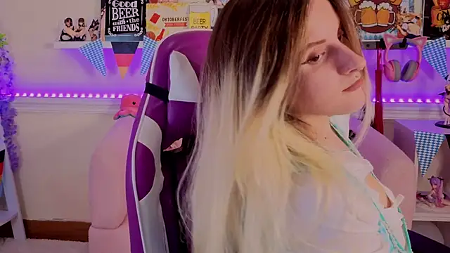 Sonia Meow online show from September 2025 05:22:01 AM