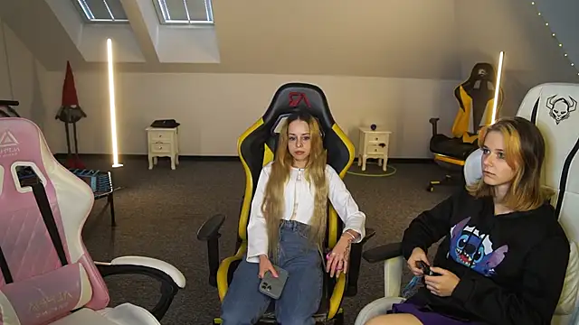  Lili 054 online show from September 2025 10:42:01 AM