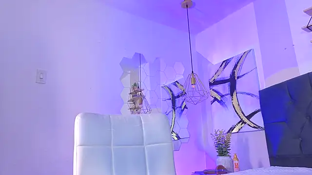 paubabe1 online show from September 2025 01:24:02 PM