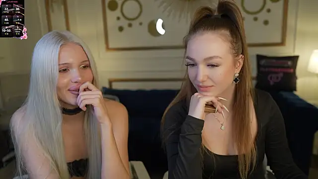 Snapshot of Ella_054 chatting on November 2025 04:17:01 PM Ella 054 online show from November 2025 04:17:01 PM