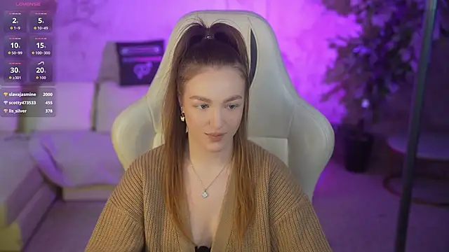 Snapshot of Ella_054 chatting on November 2025 03:40:01 PM Ella 054 online show from November 2025 03:40:01 PM