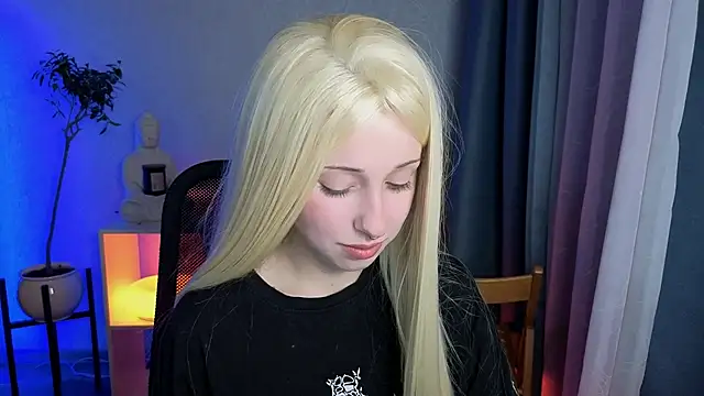 YukiMisa online show from April 2026 06:01:01 PM