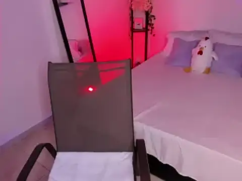 Snapshot of selene_boyer chatting on September 2025 03:28:02 PM selene boyer online show from September 2025 03:28:02 PM