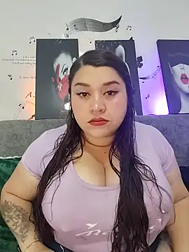 SafiroFer online show from November 2025 09:11:01 PM