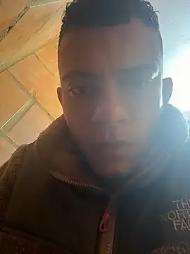 MrJustin  online show from November 2025 05:11:01 PM