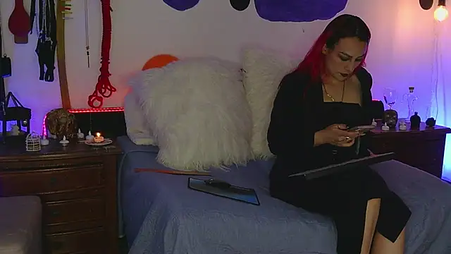 MeganBrown4 online show from September 2025 03:28:02 PM