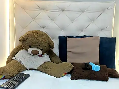 MaicolParker  online show from March 2026 03:26:01 PM