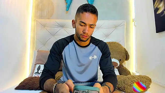 MaicolParker  online show from April 2026 01:24:02 PM