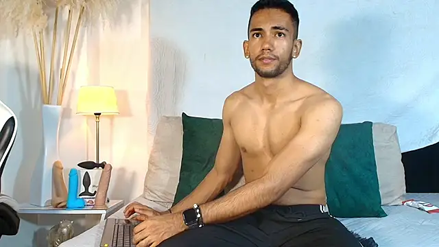 MaicolParker  online show from July 2026 12:31:01 PM