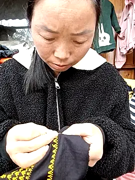 hera-00 online show from December 2025 01:54:02 AM