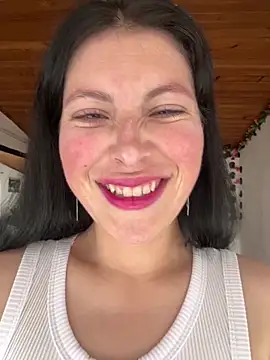 Snapshot of Mia_salinass chatting on September 2025 05:16:02 PM Mia salinass online show from September 2025 05:16:02 PM