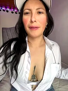 Snapshot of Mia_salinass chatting on September 2025 07:41:02 PM Mia salinass online show from September 2025 07:41:02 PM