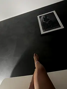 BabyLeopard online show from September 2025 04:40:01 PM