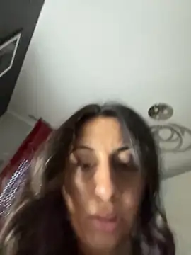 BabyLeopard online show from November 2025 03:12:02 PM