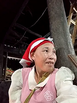 me-cute online show from October 2025 07:03:01 PM