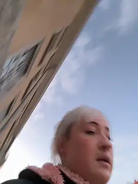 Rozendefotz online show from November 2025 06:24:01 AM