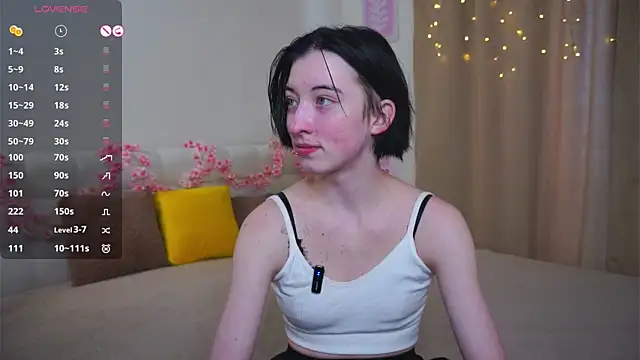 JuanaFriesz online show from February 2026 09:05:02 AM