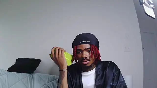 Snapshot of risktakinndolo chatting on September 2025 05:14:02 PM risktakinndolo online show from September 2025 05:14:02 PM