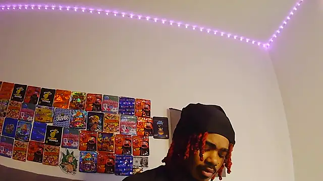 Snapshot of risktakinndolo chatting on September 2025 03:14:01 PM risktakinndolo online show from September 2025 03:14:01 PM