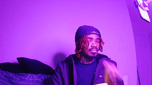 Snapshot of risktakinndolo chatting on September 2025 02:50:02 AM risktakinndolo online show from September 2025 02:50:02 AM