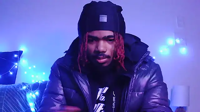 Snapshot of risktakinndolo chatting on November 2025 10:09:01 AM risktakinndolo online show from November 2025 10:09:01 AM