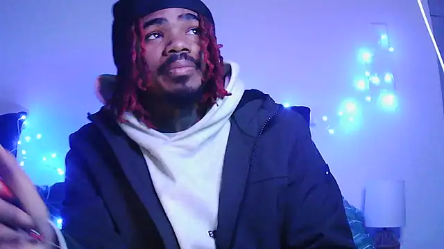 Snapshot of risktakinndolo chatting on November 2025 02:22:02 AM risktakinndolo online show from November 2025 02:22:02 AM